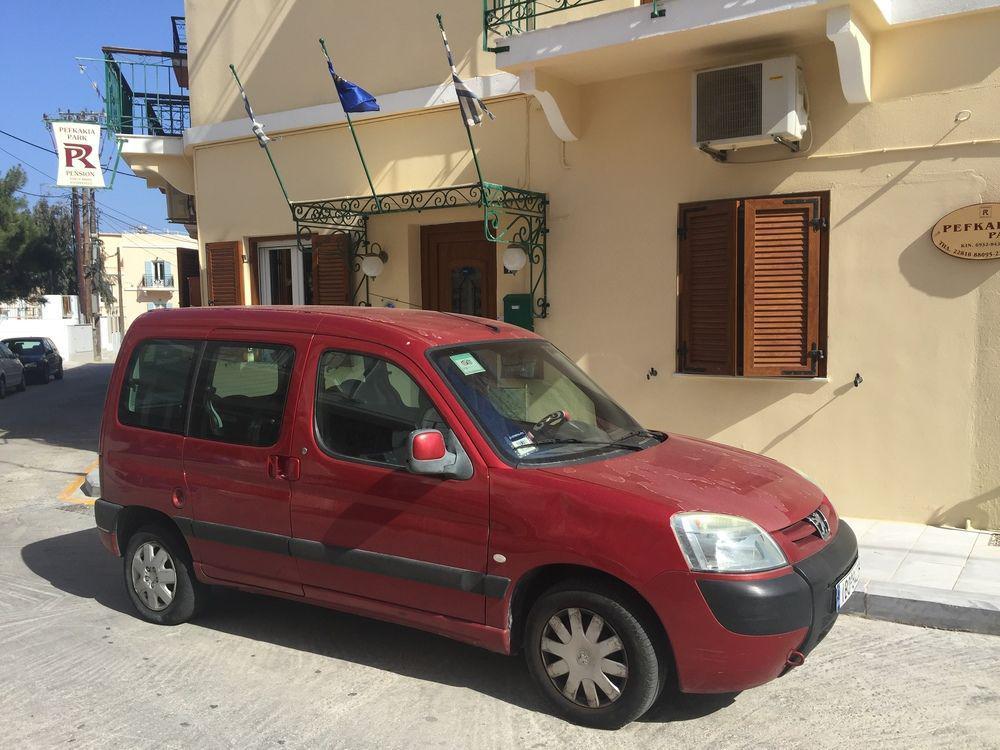 Hotel Pefkakia Park Ermoupoli Exterior foto
